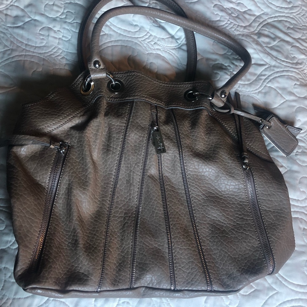 Jessica Simpson purse